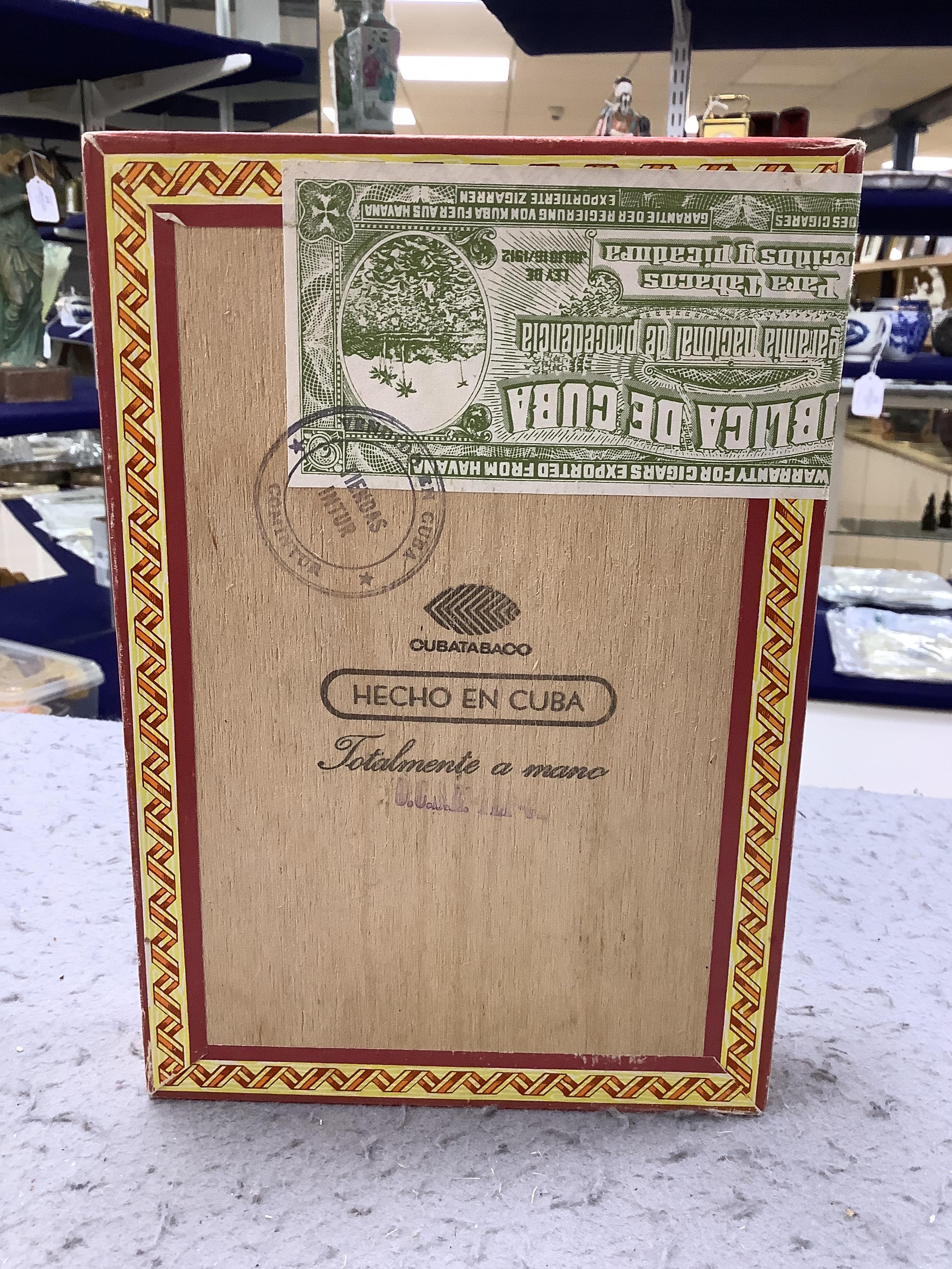 Two sealed boxes of cigars - Romeo Y Julieta and Fonseca